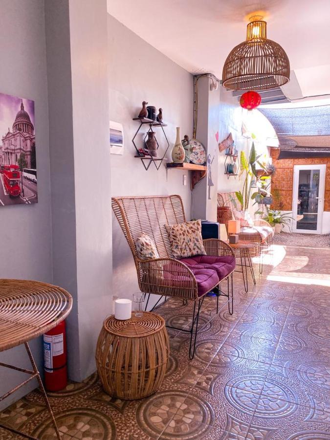 Bella'S Guest House Pooc Exterior foto